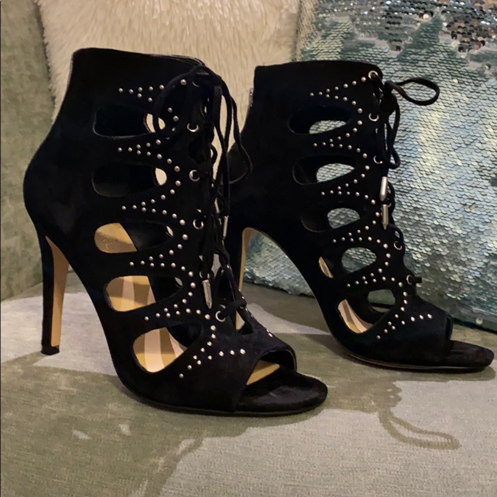 Ivanka Trump Black Dazy Suede Heelsx (7) Pumps